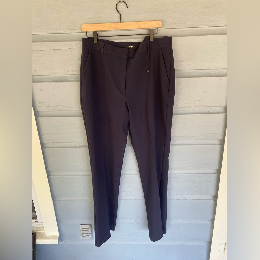 Express Women’s bootcut slacks in Dark Navy